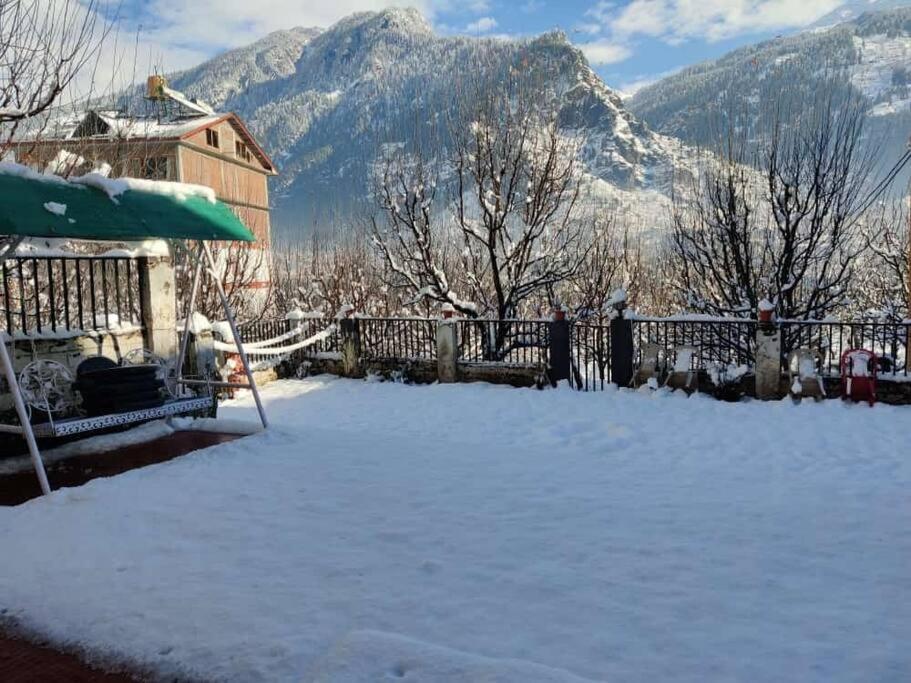 Aroma TARU VILLA / cottage ,Manali Eksteriør billede